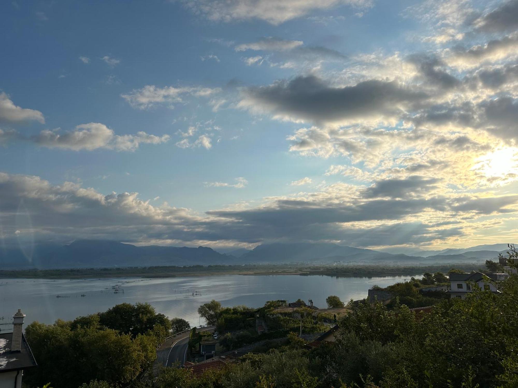 Lake Escape Villa Shiroke Shkodra Kültér fotó